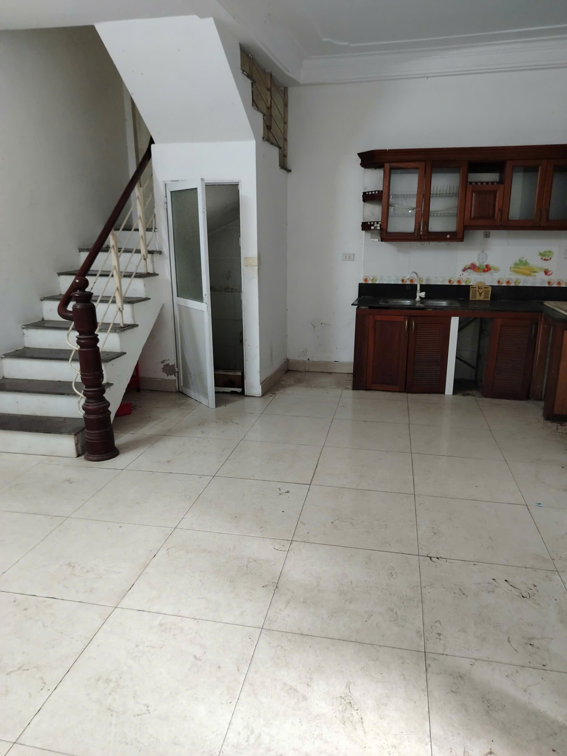 Cho thuê nhà nguyên căn ngõ 358 Bùi Xương Trạch, 3 tầng x 35m2, 3 ngủ, 8 triệu - Ảnh chính
